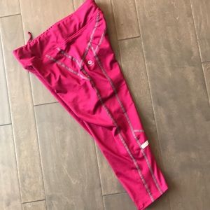 Oiselle pink crops
